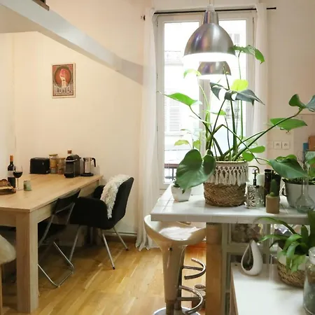 Superb Duplex Design And Cosy Near Marais Appartement Parijs