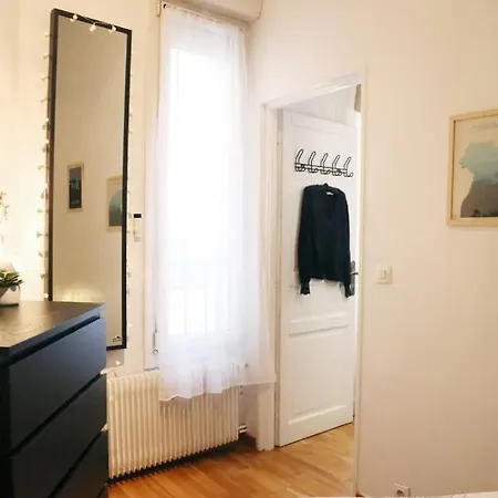Superb Duplex Design And Cosy Near Marais Appartement Parijs